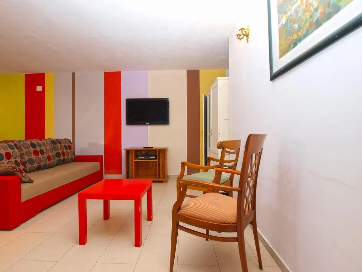 Apartments Zoran 1497 Pula