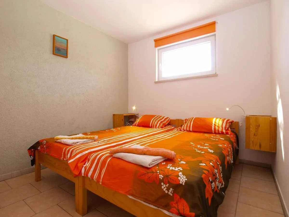 Apartments Zoran 1497 Pula