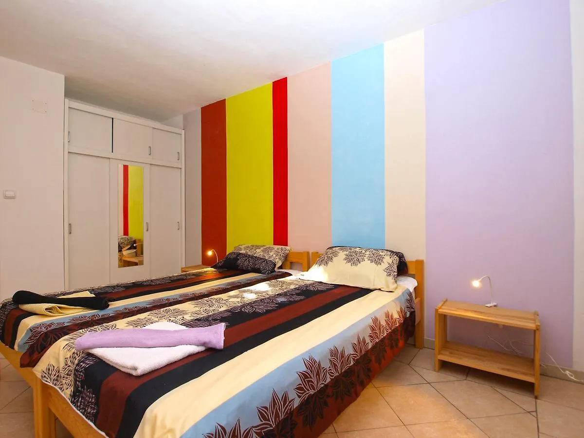 Apartments Zoran 1497 Pula 0*,  Croatia