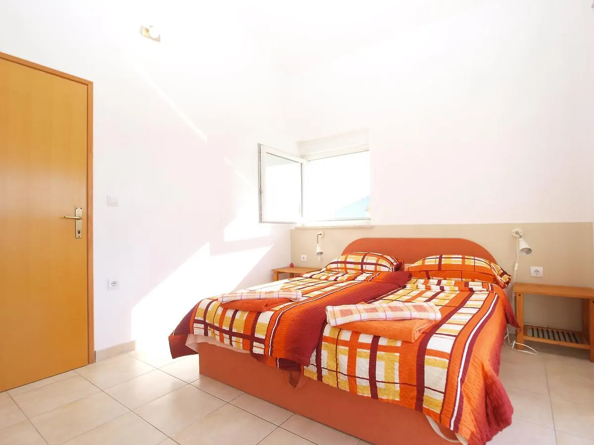 Apartments Zoran 1497 Pula