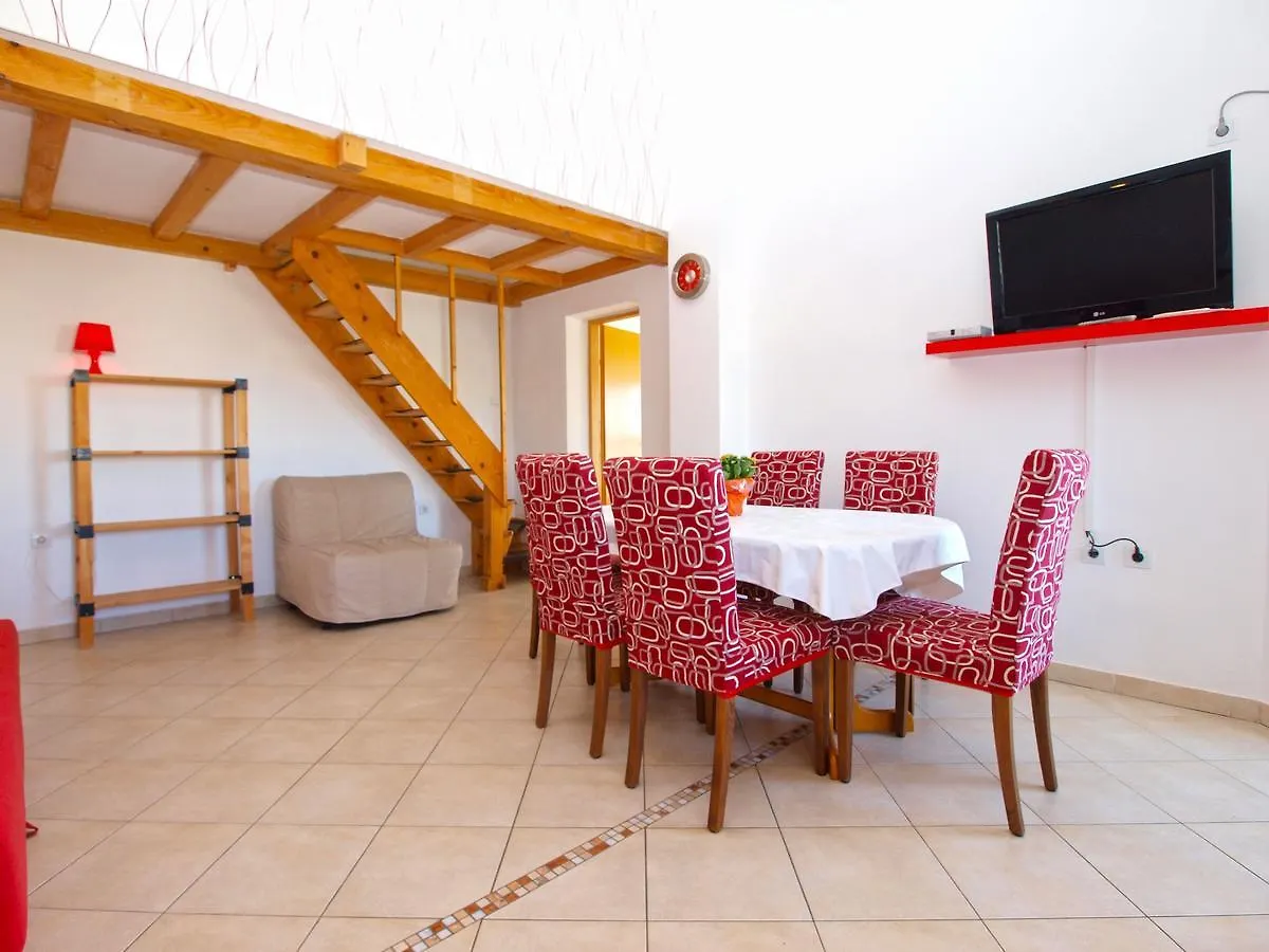 Apartments Zoran 1497 Pula