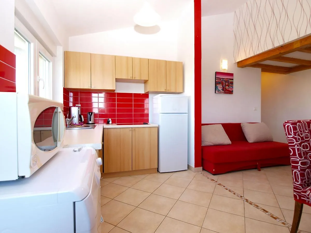 Apartments Zoran 1497 Pula