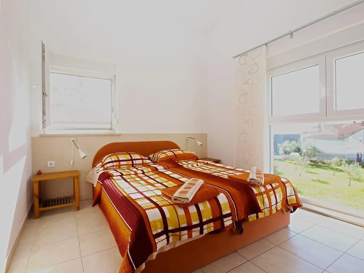 Apartments Zoran 1497 Pula