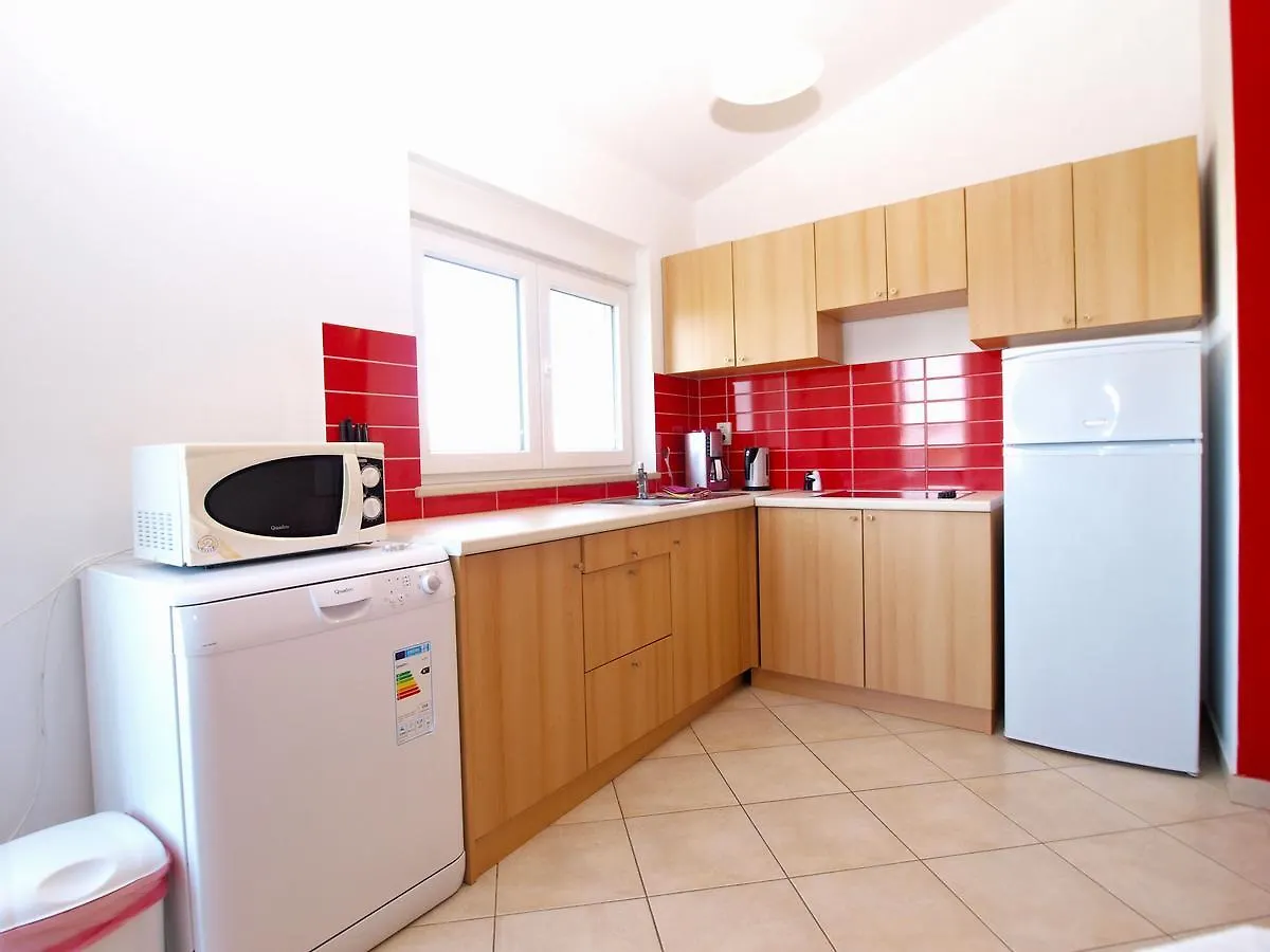 Apartments Zoran 1497 Pula 0*,  Croatia