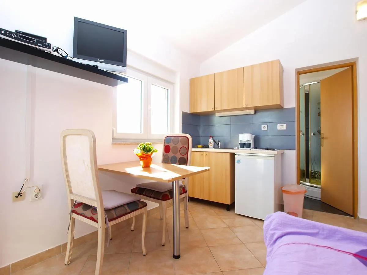 Apartments Zoran 1497 Pula Croatia