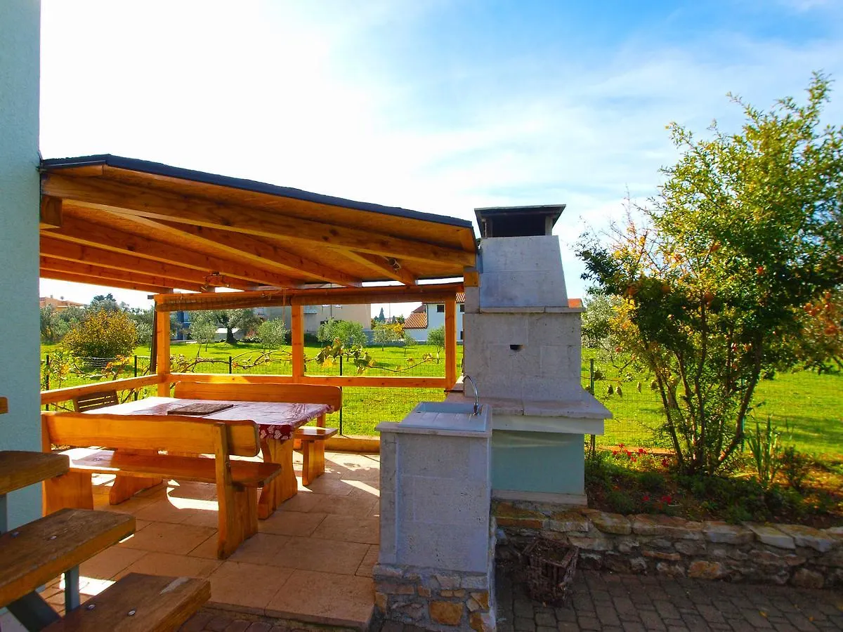 Apartments Zoran 1497 Pula Croatia