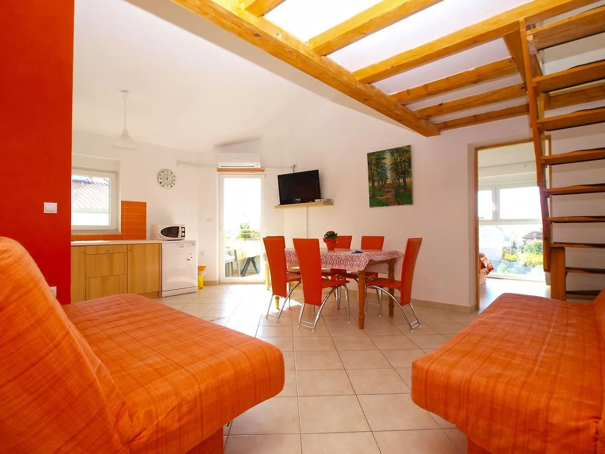 Apartments Zoran 1497 Pula
