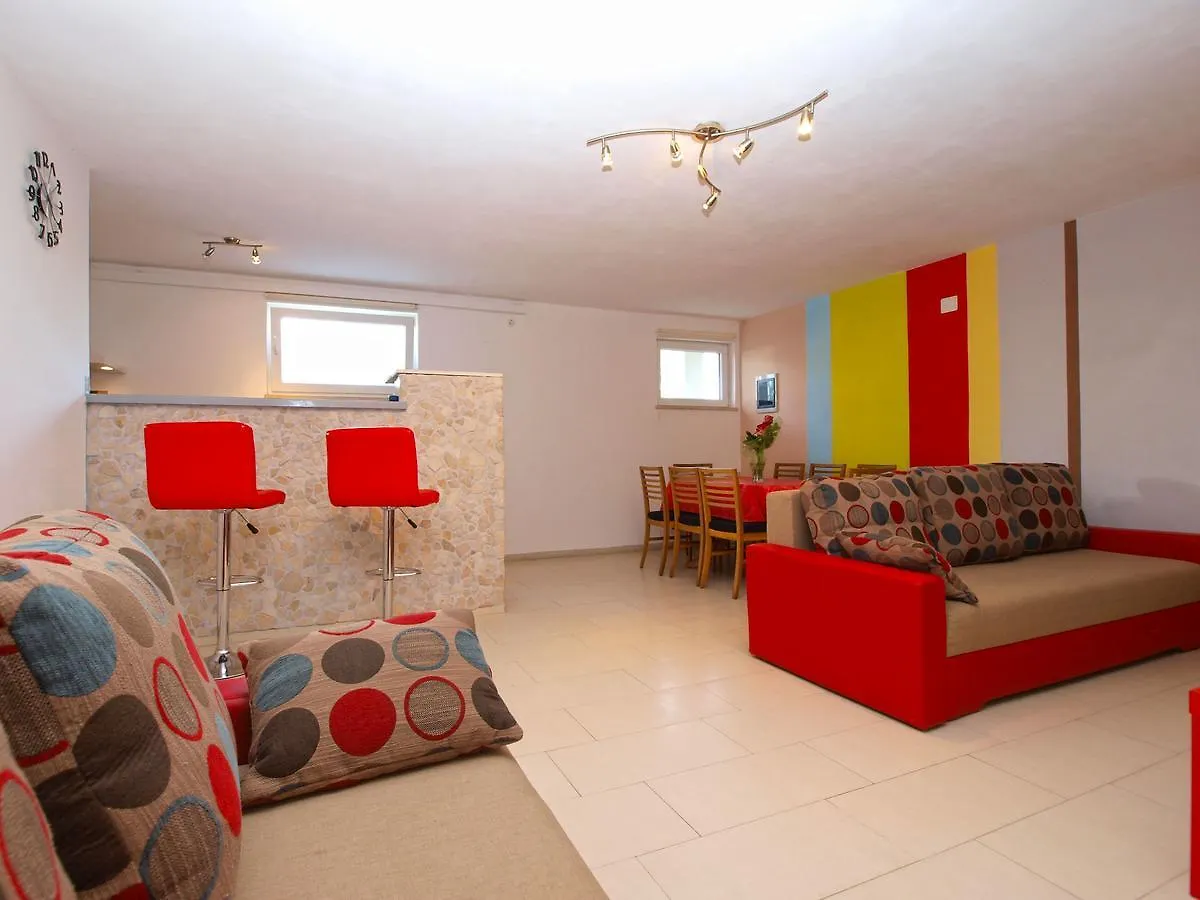Apartments Zoran 1497 Pula