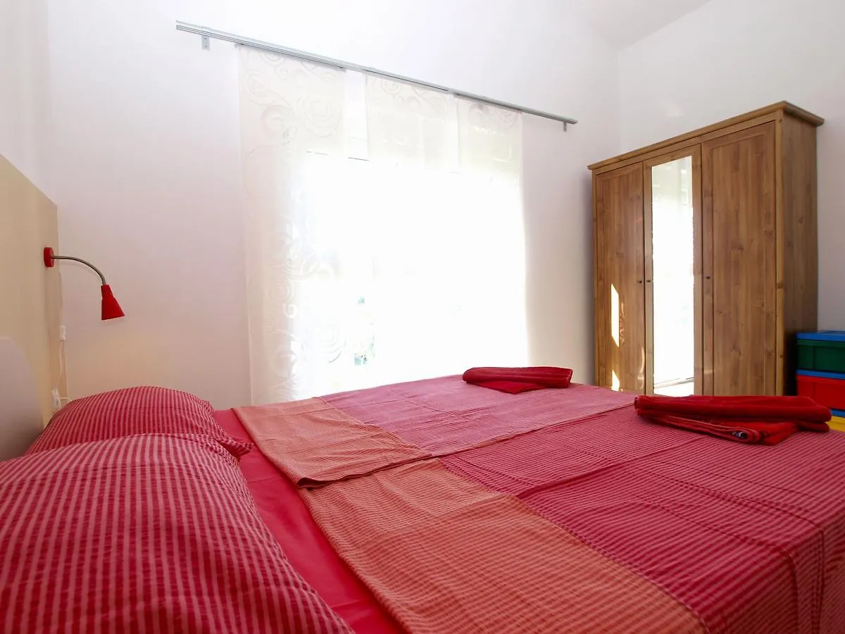 Apartments Zoran 1497 Pula